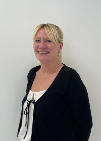 Lesley H, Ashbrookes