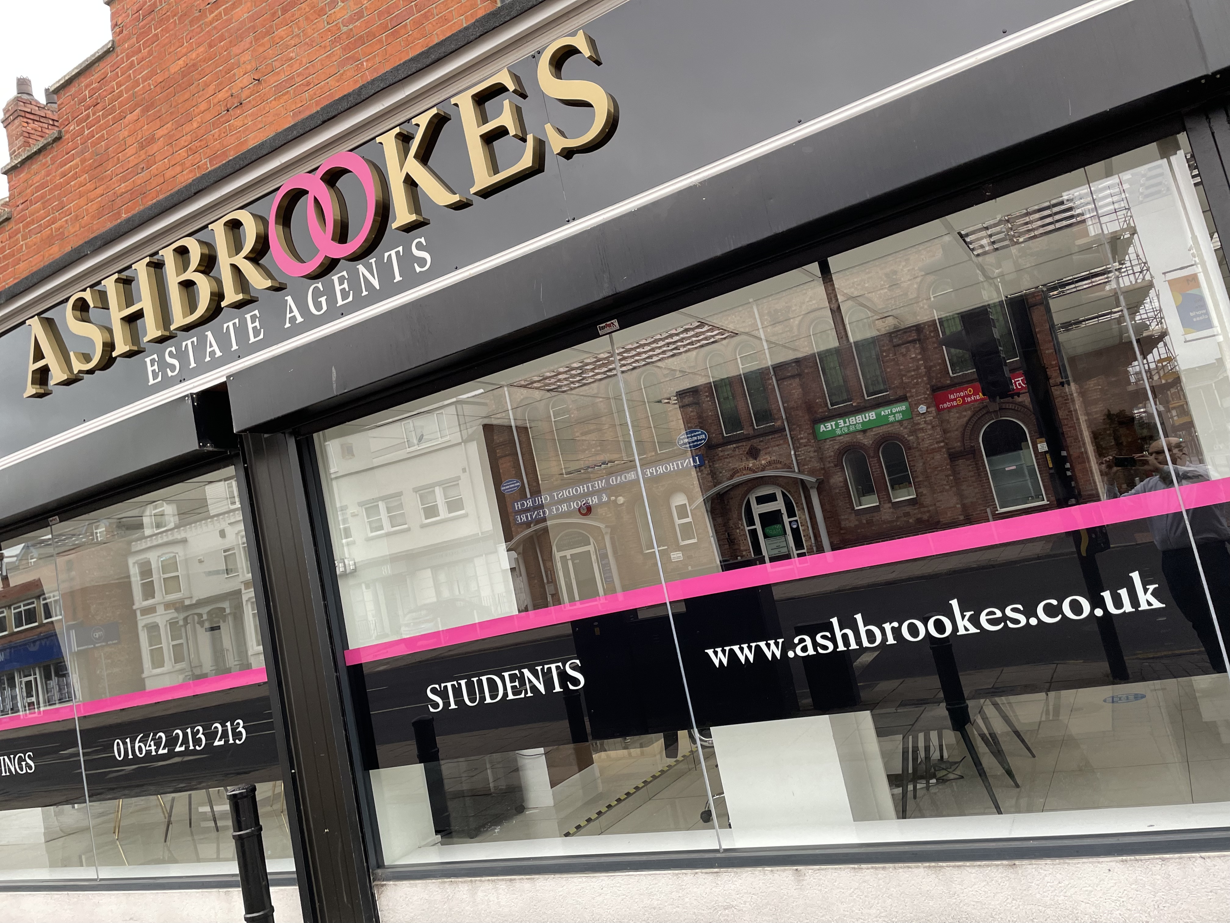 estate agent external.